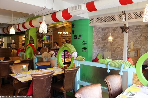 安徒生童話鄉村廚:安徒生童話鄉村廚✪溫馨可愛的餐廳,親子聚餐的好去處~103.01.09