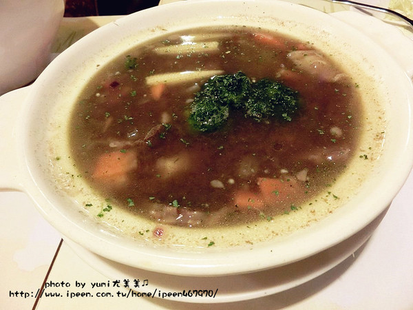 安徒生童話鄉村廚：【口碑券§第86彈】台中美術館商圈餐廳!!主廚不能說的秘密!!親子餐廳、朋友聚餐好選擇@安徒生童話鄉村廚房