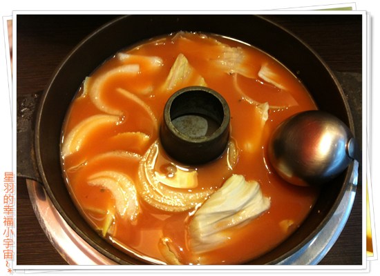 小北澤壽喜燒：【星羽愛美食-台中】湯頭改版依然好吃~小北澤壽喜燒。