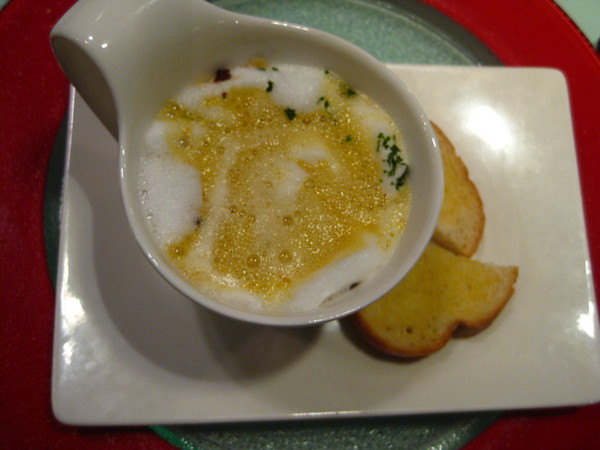 夏慕尼新香榭鐵板燒(台中中港店):台中>> 夏慕尼之~好吃到流淚-松板豬