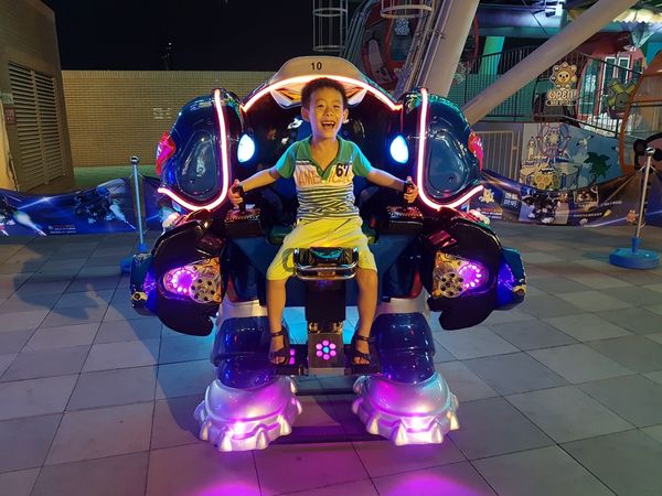 【高雄/前鎮區】統一夢時代摩天輪廣場