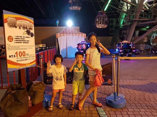 【高雄/前鎮區】統一夢時代摩天輪廣場