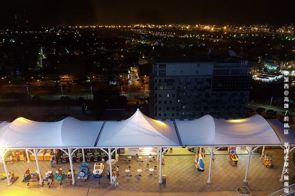 【高雄/前鎮區】統一夢時代摩天輪廣場