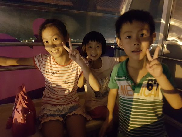 【高雄/前鎮區】統一夢時代摩天輪廣場