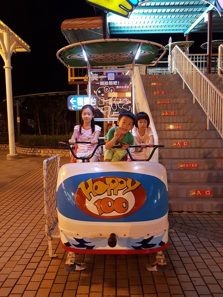 【高雄/前鎮區】統一夢時代摩天輪廣場