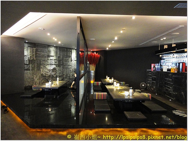 屋馬燒肉 布置5.JPG