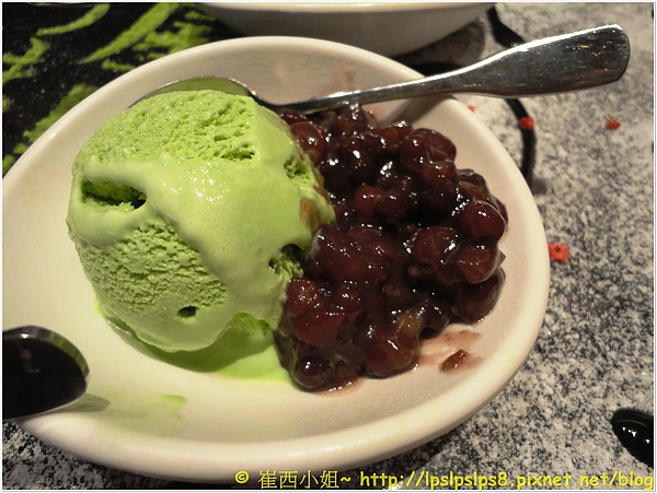 屋馬燒肉 抹茶紅豆冰淇淋.JPG