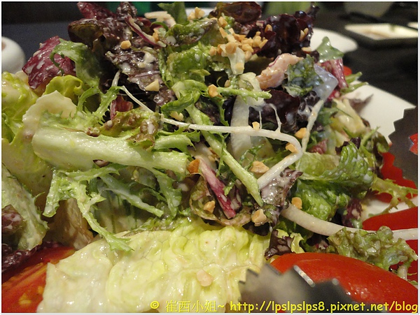 屋馬燒肉 沙拉(胡麻醬) 3.JPG