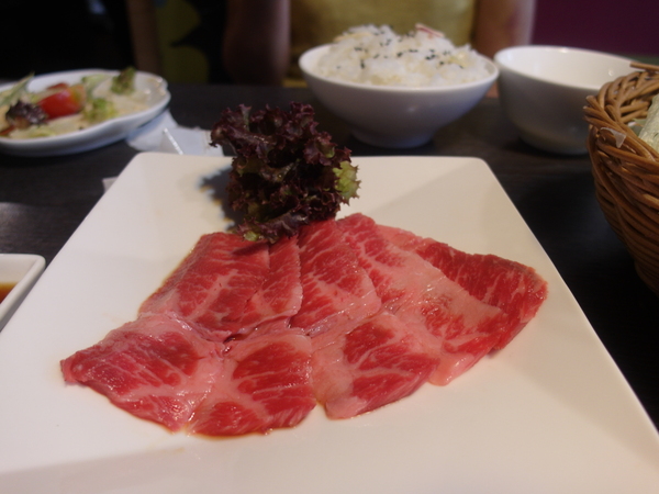 屋馬燒肉料亭(園邸店)：<台中>*母親節快樂*屋馬燒肉料亭