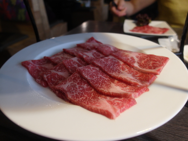 屋馬燒肉料亭(園邸店)：<台中>*母親節快樂*屋馬燒肉料亭