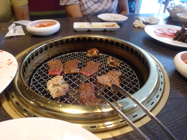 屋馬燒肉料亭(園邸店)：<台中>*母親節快樂*屋馬燒肉料亭