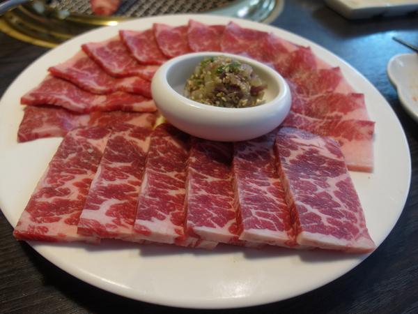 屋馬燒肉料亭(園邸店)：<台中>*母親節快樂*屋馬燒肉料亭