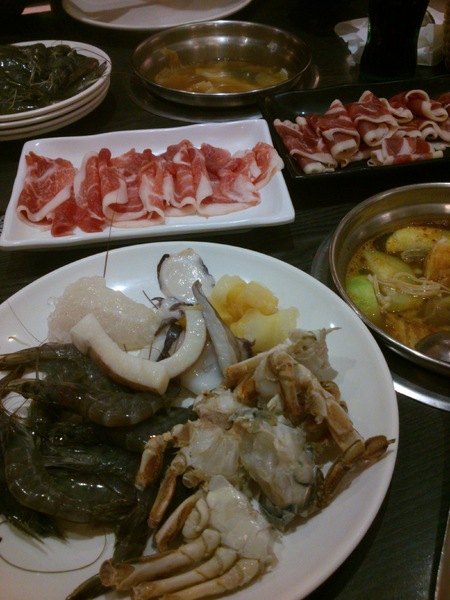 千葉火鍋(彰化尊爵館)：千葉火鍋…新鮮玩意--冰琪林機…難怪擠滿了小朋友