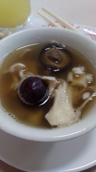 聖華宮素菜餐廳(彰化店)：聖華宮素菜餐廳~喜宴~吃素一下!!