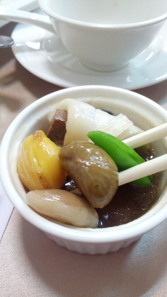 聖華宮素菜餐廳(彰化店)：聖華宮素菜餐廳~喜宴~吃素一下!!