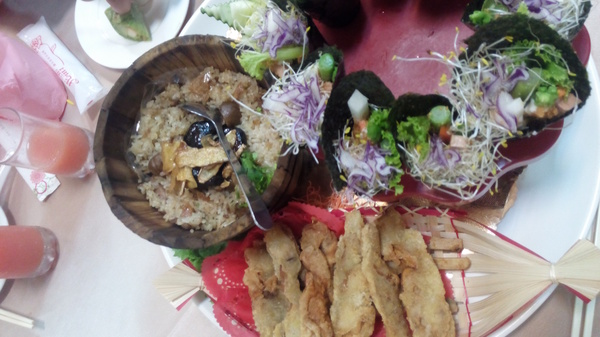 聖華宮素菜餐廳(彰化店)：聖華宮素菜餐廳~喜宴~吃素一下!!