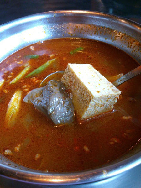 普吉島香茅園火鍋店(彰基店)：朋友口中的普吉島香茅火鍋=我口中的香茅園火鍋…原來是同一家啊!