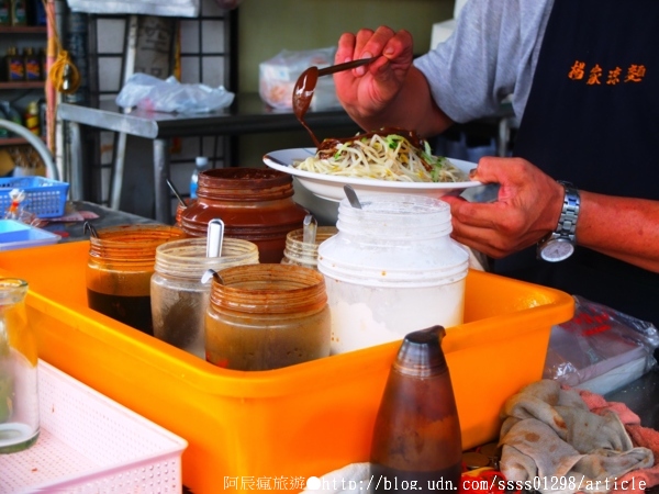 楊家涼麵:【美食特搜。屏東市】楊家涼麵。屏東三十年高人氣老店 麻醬風味涼麵清爽開胃