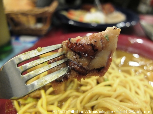 亞蒂米德式廚房：【美食特搜。屏東市】亞蒂米德式廚房(屏東店)。浪漫平價的一餐 歐式貴氣的幸福國度