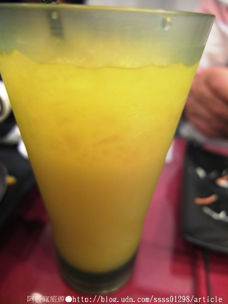 亞蒂米德式廚房：【美食特搜。屏東市】亞蒂米德式廚房(屏東店)。浪漫平價的一餐 歐式貴氣的幸福國度