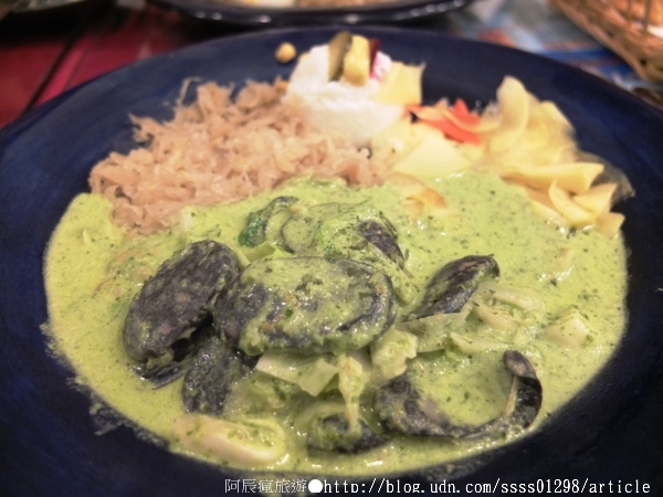 亞蒂米德式廚房：【美食特搜。屏東市】亞蒂米德式廚房(屏東店)。浪漫平價的一餐 歐式貴氣的幸福國度