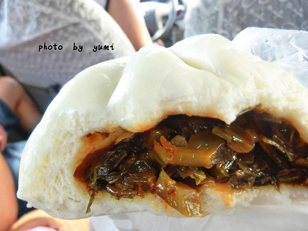 小杜包子：【屏東食記】來墾丁必吃的包子~大推起司包&辣獅子頭包@小杜包子