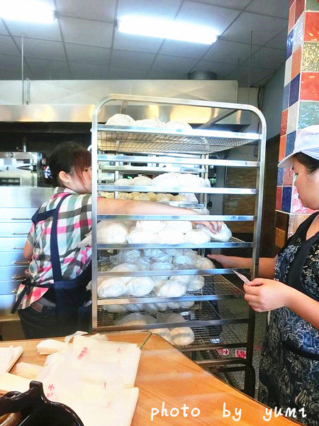 小杜包子：【屏東食記】來墾丁必吃的包子~大推起司包&辣獅子頭包@小杜包子