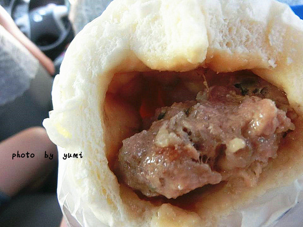 小杜包子：【屏東食記】來墾丁必吃的包子~大推起司包&辣獅子頭包@小杜包子