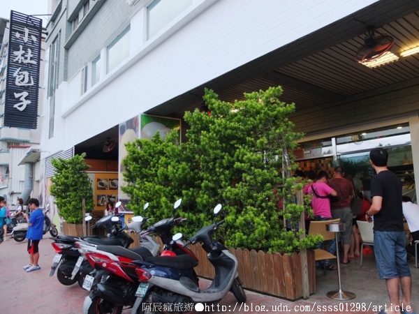 小杜包子:【美食特搜。屏東恆春鎮】小杜包子。口味獨特手工包子 恆春排隊美食