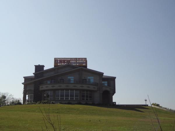 鹿野高台：1020119[官本金文愛台灣]鹿野高台美麗的大高原就算沒有熱氣球加持依然綠意盎然