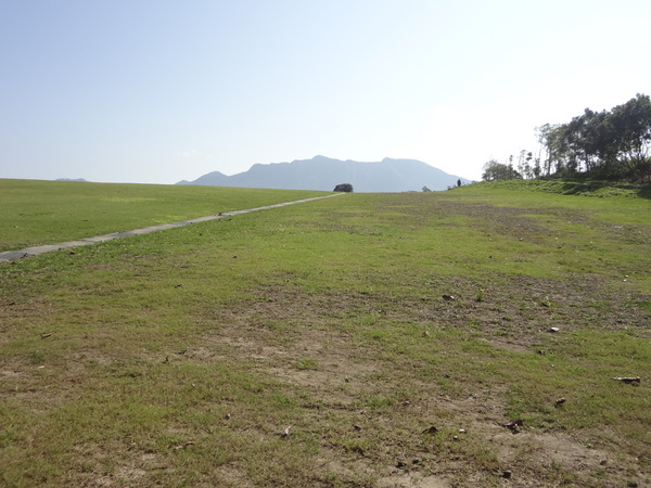 鹿野高台：1020119[官本金文愛台灣]鹿野高台美麗的大高原就算沒有熱氣球加持依然綠意盎然