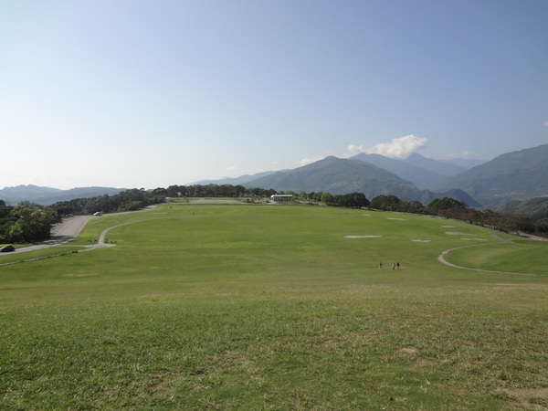 鹿野高台：1020119[官本金文愛台灣]鹿野高台美麗的大高原就算沒有熱氣球加持依然綠意盎然