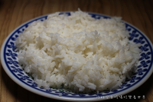 Long Trunk 長鼻子泰國餐廳:泰式料理『長鼻子泰國餐廳』軟殼蟹/咖哩/摩摩喳喳/泰式奶茶