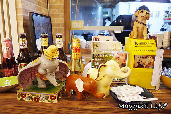 Long Trunk 長鼻子泰國餐廳：◆台北中山美食。捷運中山站【長鼻子泰國餐廳 LONG TRUNK THAI RESTAURANT】泰式套餐。泰國料理。泰國菜