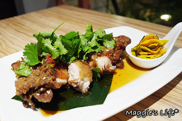 Long Trunk 長鼻子泰國餐廳：◆台北中山美食。捷運中山站【長鼻子泰國餐廳 LONG TRUNK THAI RESTAURANT】泰式套餐。泰國料理。泰國菜