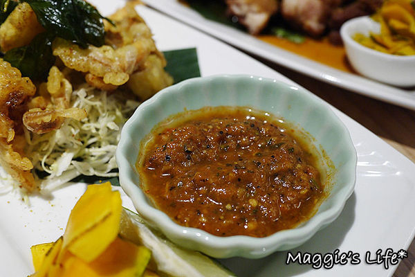 Long Trunk 長鼻子泰國餐廳：◆台北中山美食。捷運中山站【長鼻子泰國餐廳 LONG TRUNK THAI RESTAURANT】泰式套餐。泰國料理。泰國菜