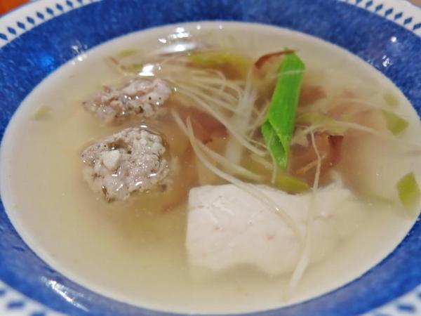 長鼻子泰國餐廳:【捷運中山站】可愛風格的泰式料理 — 長鼻子泰國餐廳