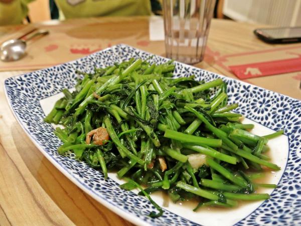 長鼻子泰國餐廳:【捷運中山站】可愛風格的泰式料理 — 長鼻子泰國餐廳