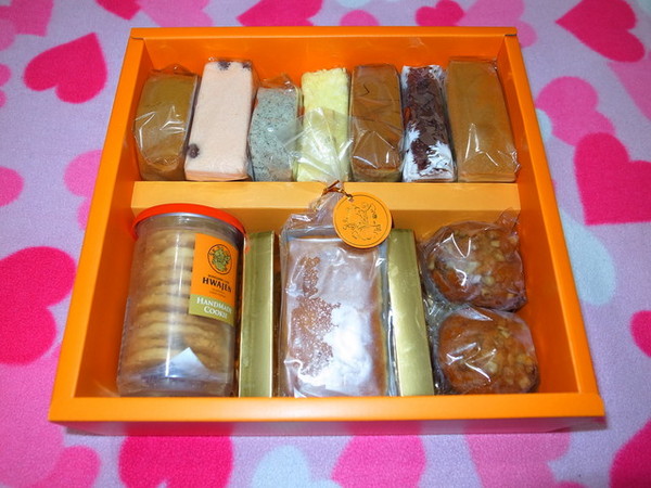 華珍食品行：＜宅配｜試吃＞傳統甜蜜好滋味～華珍彌月禮盒