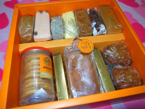 華珍食品行：＜宅配｜試吃＞傳統甜蜜好滋味～華珍彌月禮盒