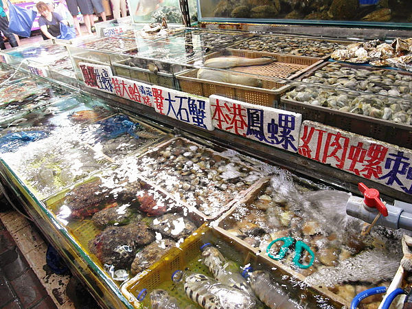 碧砂漁港:【基隆】碧砂漁港。現殺海膽好美味