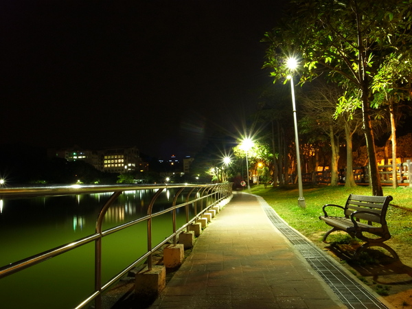 碧湖公園：<遊記> 4/20內湖媽祖煙火祭就在碧湖公園