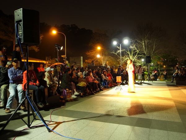 碧湖公園：<遊記> 4/20內湖媽祖煙火祭就在碧湖公園