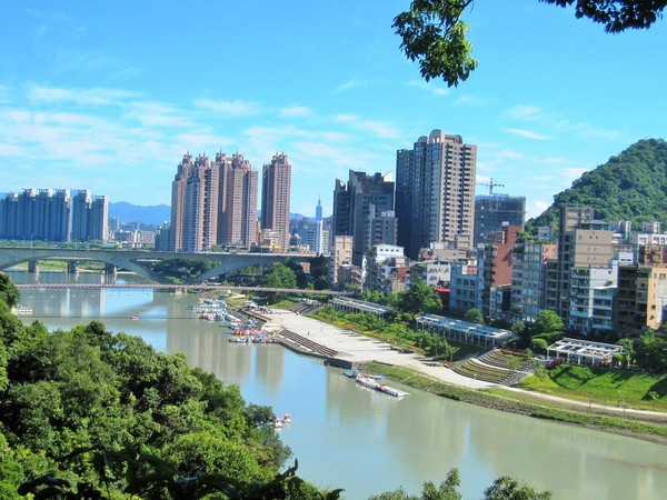 碧潭:新店碧潭 - 和美山步道:輕鬆賞景步道