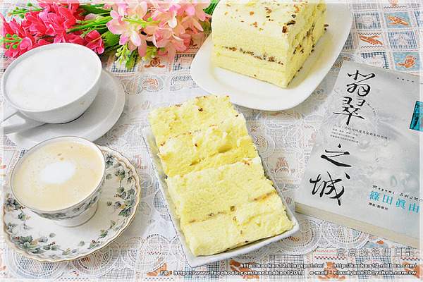 店小二食品行：【彰化】鹿港鎮。店小二肉包．饅頭《香菇竹筍鮮肉包 桂圓黑糖饅頭 鹿港名產鹹蛋糕…》