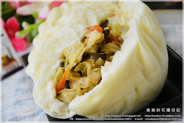 店小二食品行：【彰化】鹿港鎮。店小二肉包．饅頭《香菇竹筍鮮肉包 桂圓黑糖饅頭 鹿港名產鹹蛋糕…》