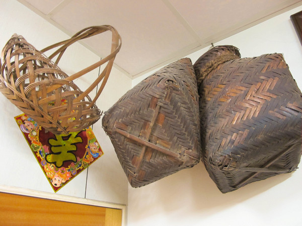 金字塔三角湯圓:(胖樺食記)大溪老街必吃人氣店家:金字塔鹹湯圓。各大媒體雜誌報導的再地美食。