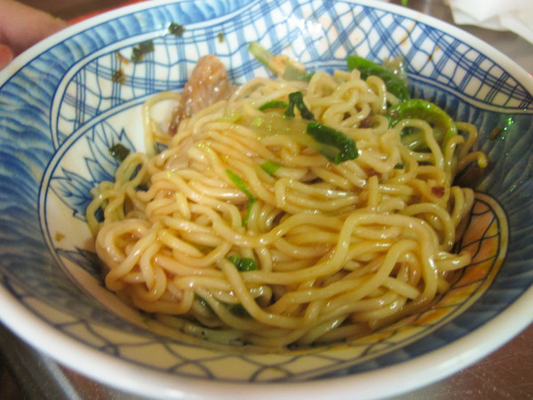 金字塔三角湯圓:(胖樺食記)大溪老街必吃人氣店家:金字塔鹹湯圓。各大媒體雜誌報導的再地美食。