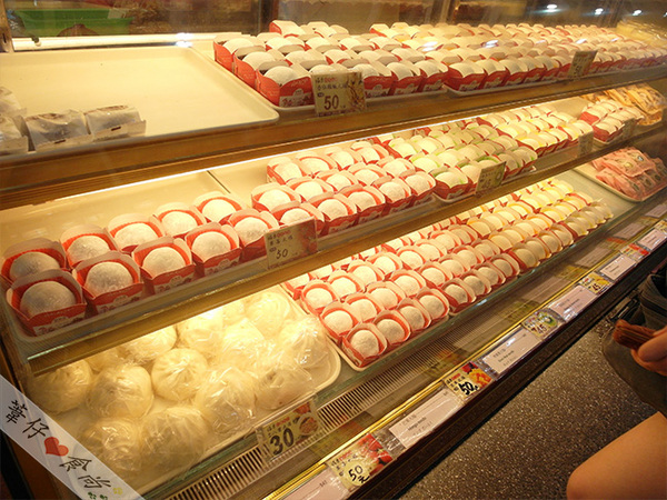 福樂屋：吃過夏日的大福？包芒果的大福挑戰新味覺!!!!