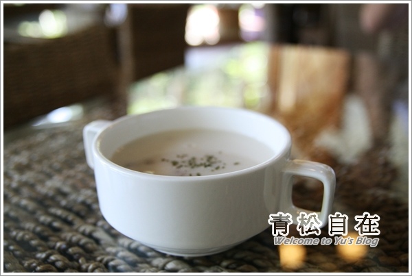 青松自在：※苗栗。【青松自在】